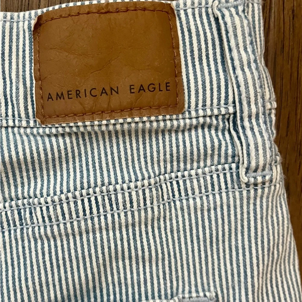 AMERICAN EAGLE Ne(x)t Level Stretch High-Waisted Striped Shorts - Size 12 - Picture 10 of 10